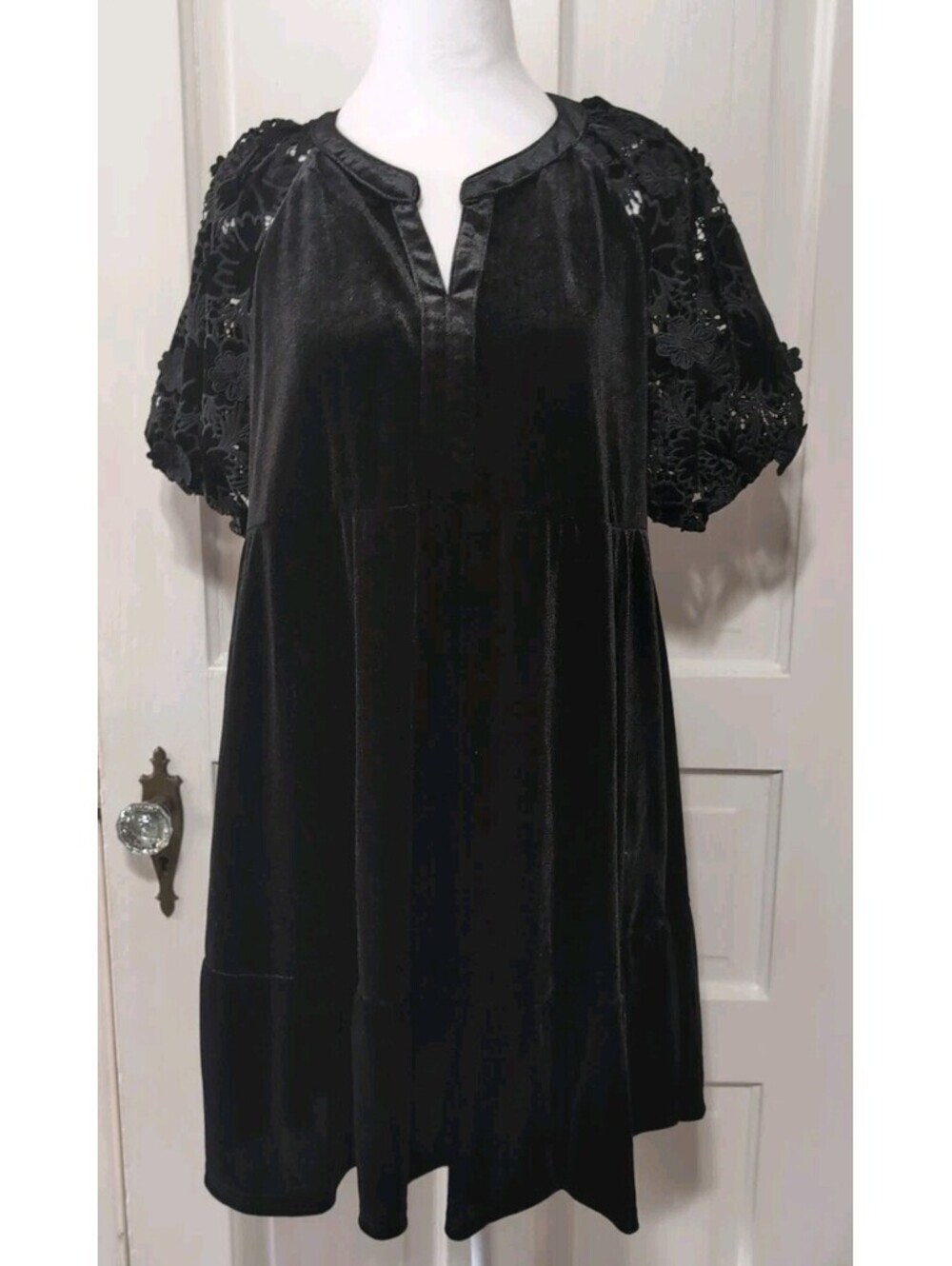 Umgee Velvet Burnout Mini Tiered Dress Black Whimsigoth Holiday Womans M(1468)C